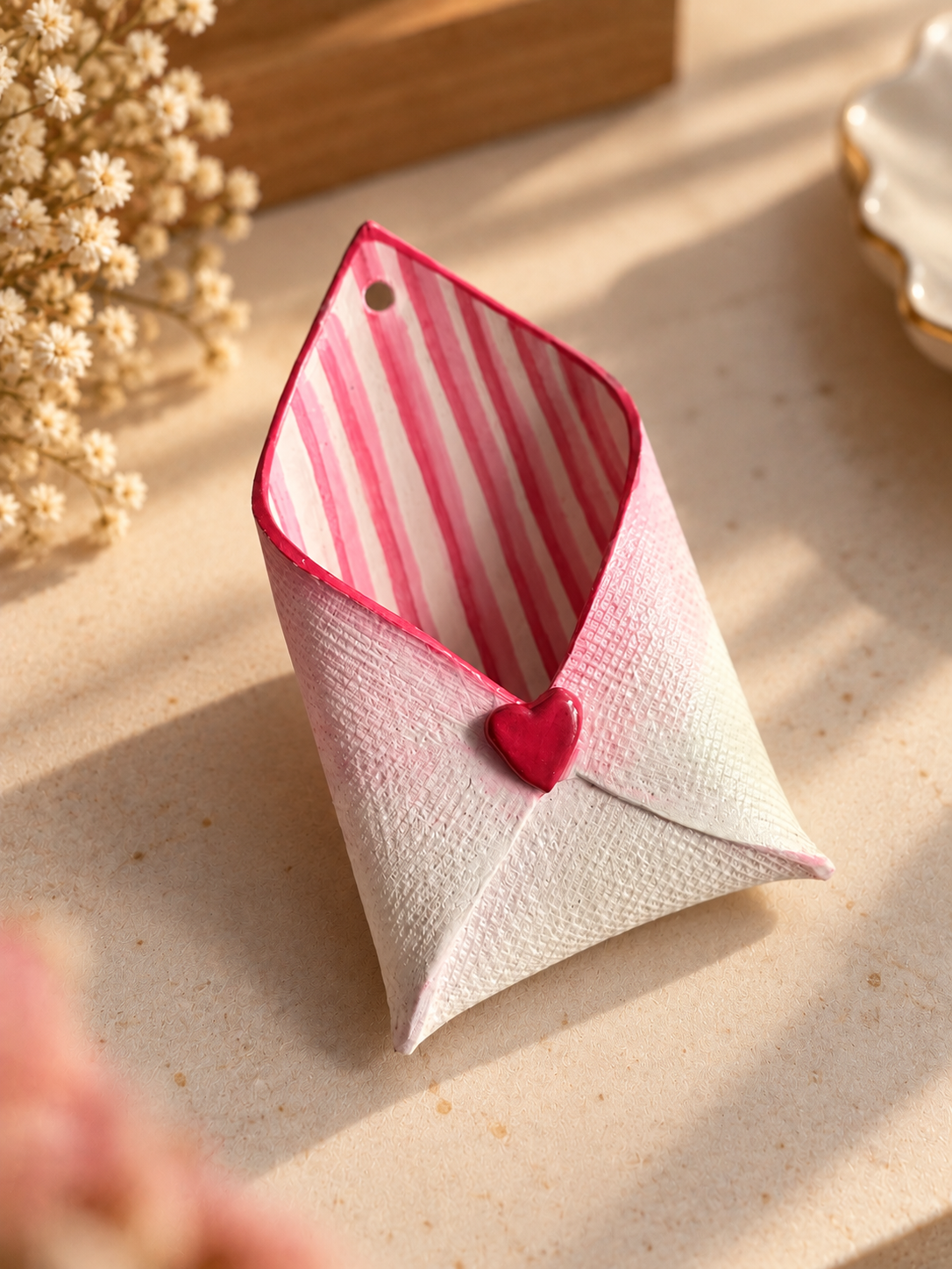 Love Pocket – Heart Envelope Organizer — photo 2